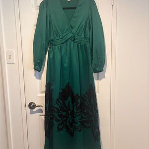 Elegant Green and Black Women's Dress